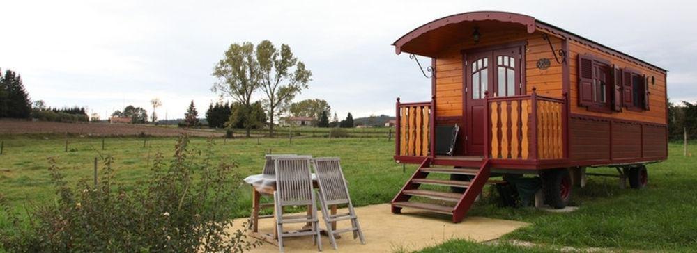Les Roulottes De La Ferme Des Chanaux Saint-Julien-d'Ance Exterior photo